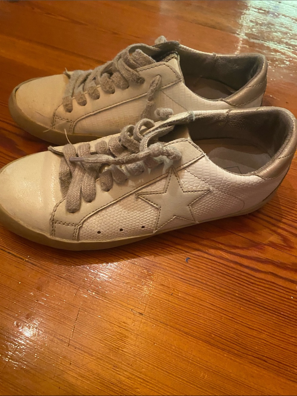 ShuShop White and Gray Kids Sneakers with Star Detail